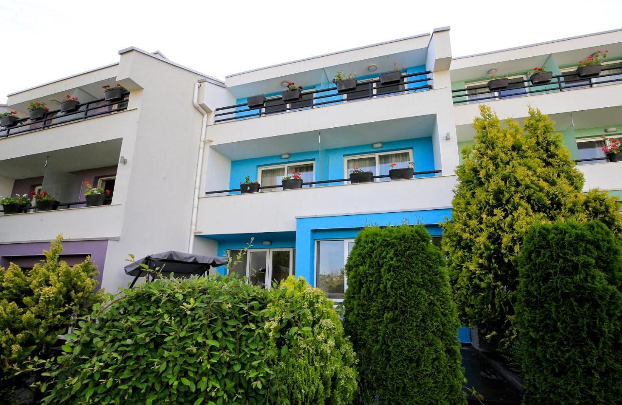 Stayinn Rainbow Houses Beachfront By Asteri Hotels Slantschew brjag Exterior foto