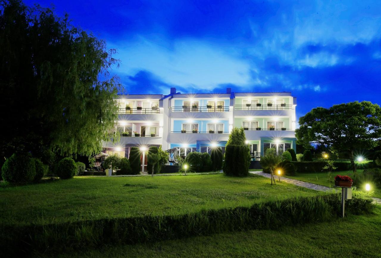 Stayinn Rainbow Houses Beachfront By Asteri Hotels Slantschew brjag Exterior foto