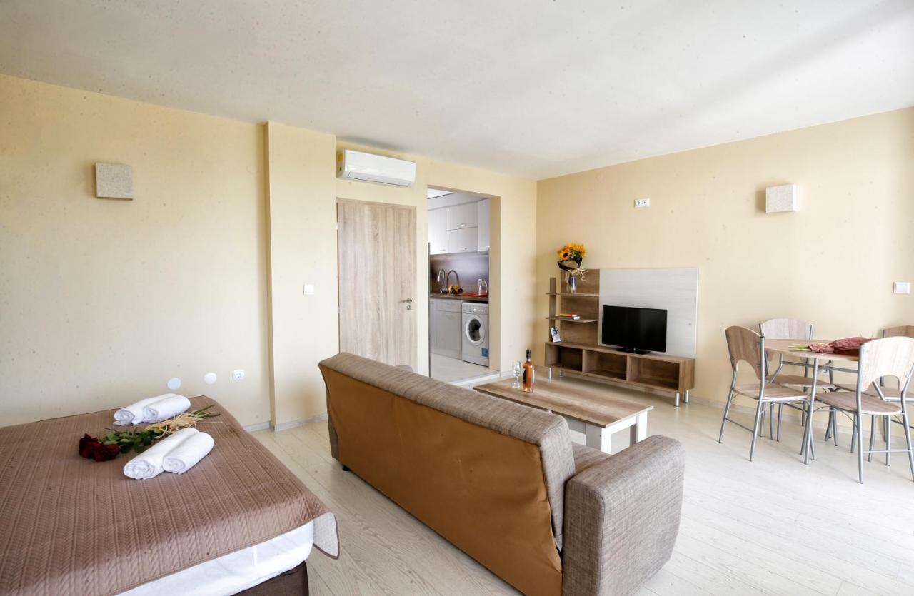 Stayinn Rainbow Houses Beachfront By Asteri Hotels Slantschew brjag Exterior foto