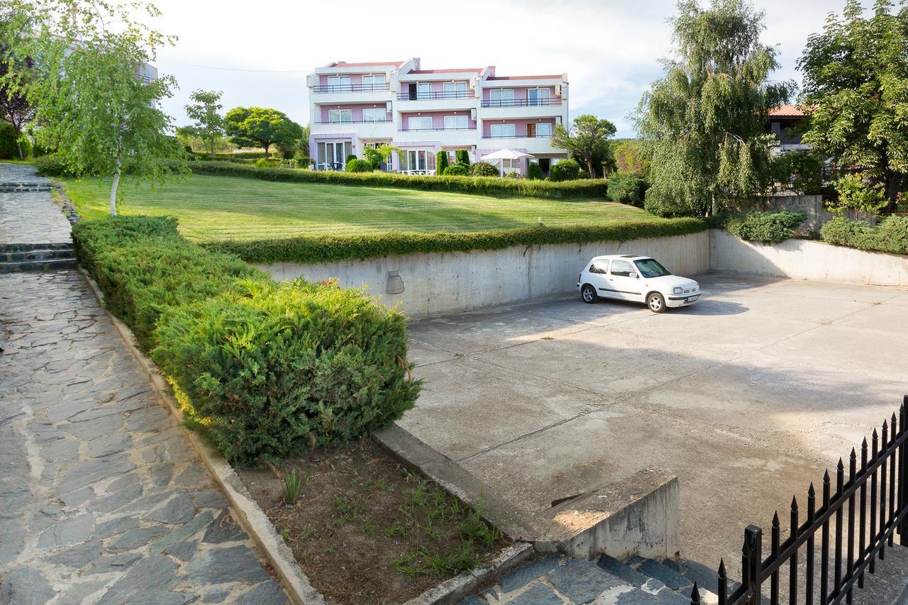 Stayinn Rainbow Houses Beachfront By Asteri Hotels Slantschew brjag Exterior foto