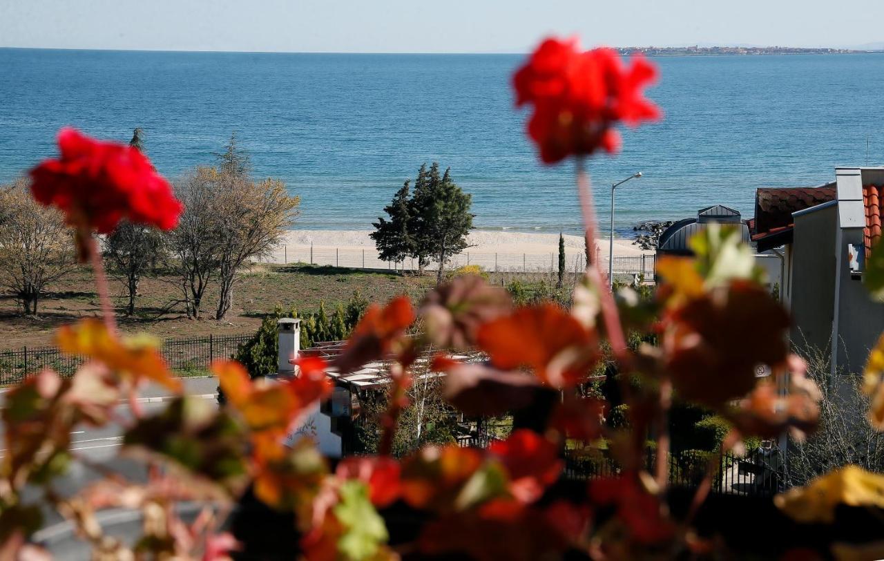 Stayinn Rainbow Houses Beachfront By Asteri Hotels Slantschew brjag Exterior foto